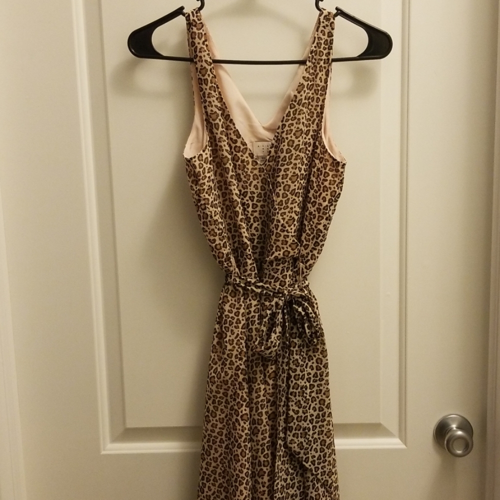 Sleeveless animal print dress